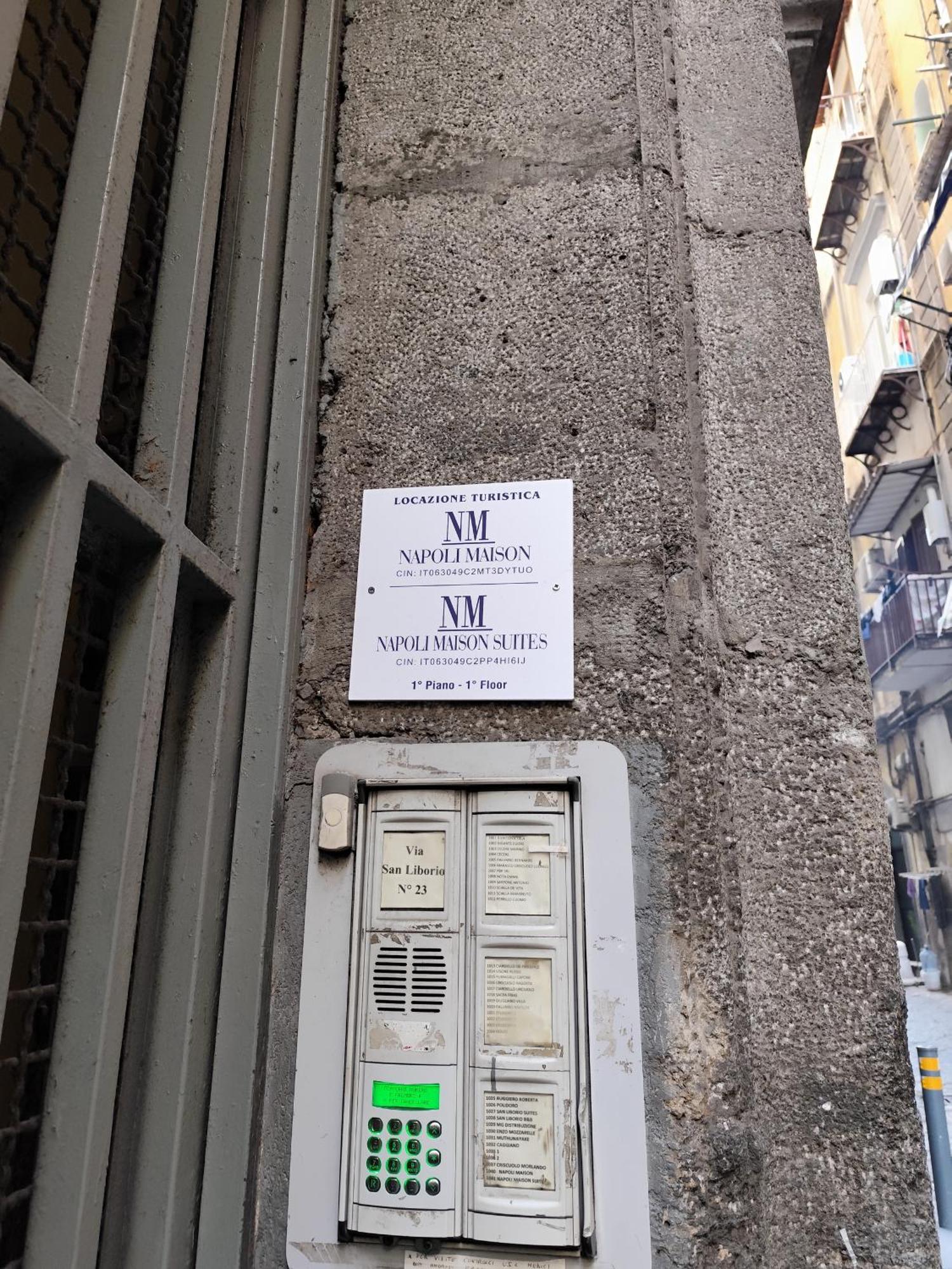 Napoli Maison Suite Εξωτερικό φωτογραφία